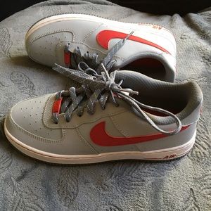 Nike Air Force 1 gray and red